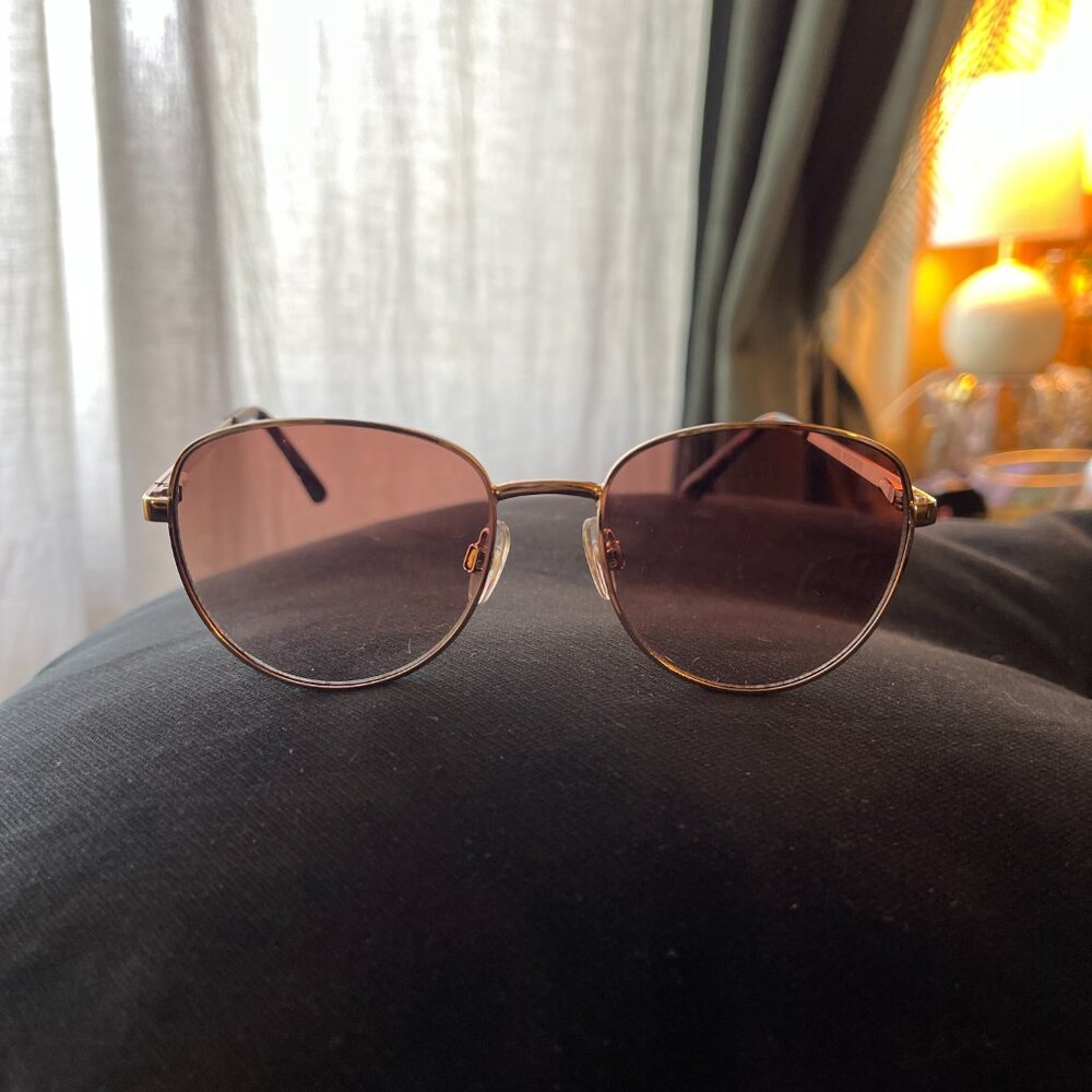 Foster Grant Basic Sunglasses - image 1